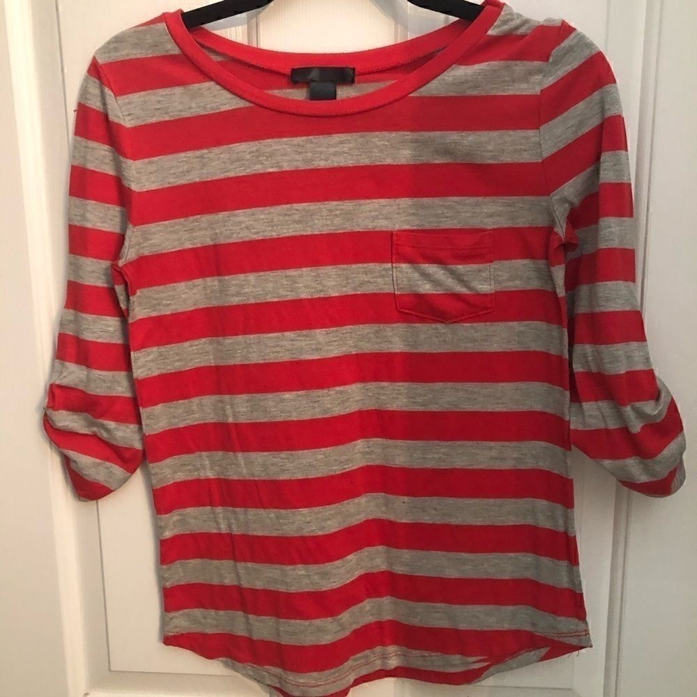 Women’s Boutique label red and gray shirt